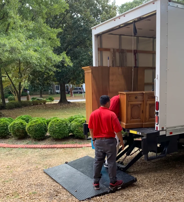 How Hauling Services Simplify Moving Day